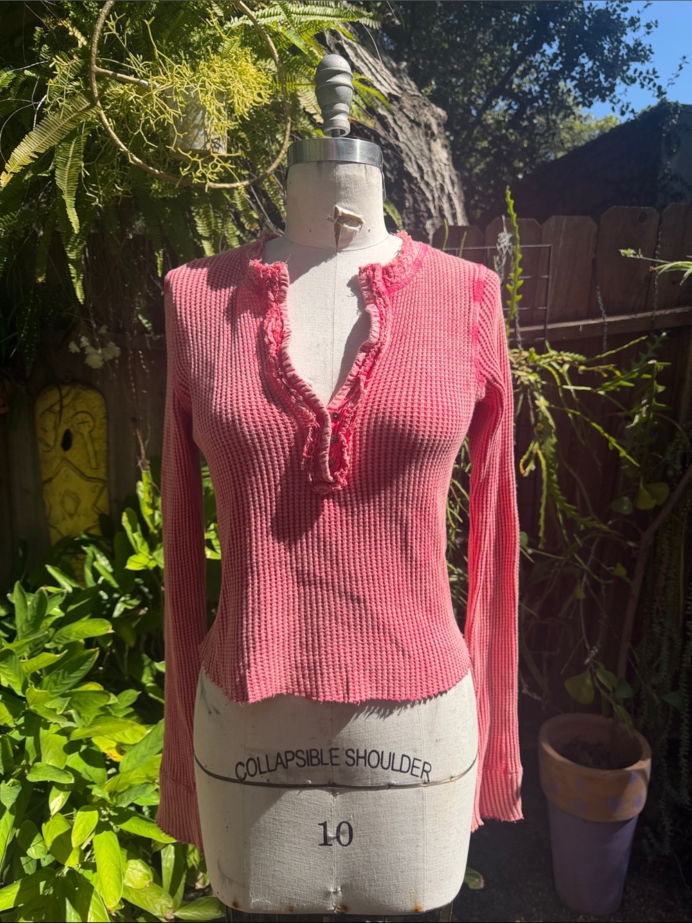 Free people 2025 pink Henley sz M